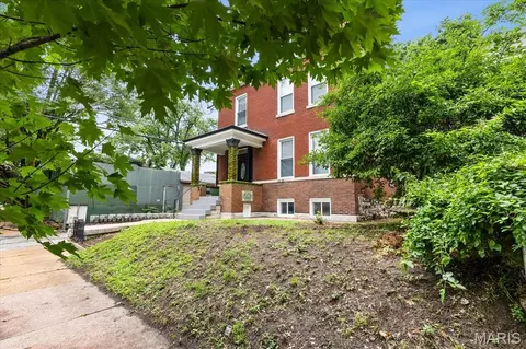 4273 Juniata St, Saint Louis, MO 63116