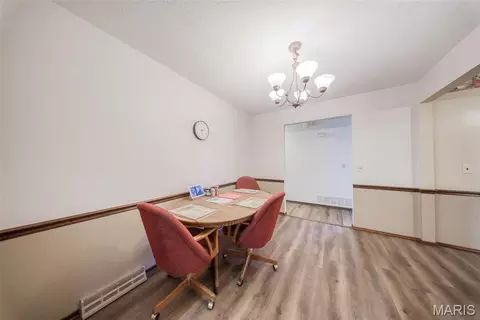 Dining - 402 Locust St, Cuba, MO 65453 photo 3 of 3