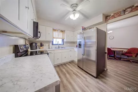 Kitchen - 402 Locust St, Cuba, MO 65453 photo 1 of 3