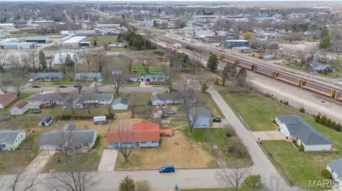 View/Area - 402 Locust St, Cuba, MO 65453 photo 7 of 13