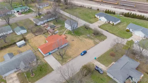 View/Area - 402 Locust St, Cuba, MO 65453 photo 5 of 13