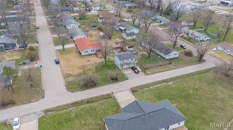 View/Area - 402 Locust St, Cuba, MO 65453 photo 9 of 13