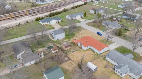 View/Area - 402 Locust St, Cuba, MO 65453 photo 11 of 13