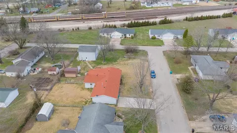View/Area - 402 Locust St, Cuba, MO 65453 photo 12 of 13