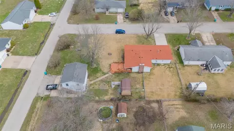 View/Area - 402 Locust St, Cuba, MO 65453 photo 3 of 13