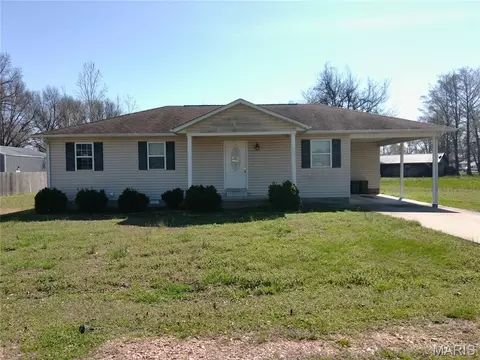 1506 E Stoddard St, Dexter, MO 63841 photo 1