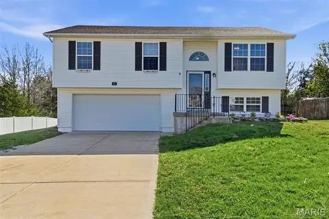 226 Destiny Ct, Wentzville, MO 63385