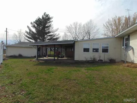 1100 Sharp Rock, Ava, IL 62907 photo 3
