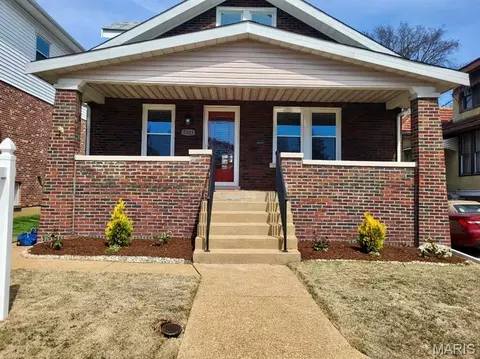 5323 Bischoff Ave, Saint Louis, MO 63110