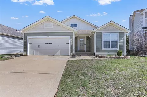 420 Country Stone Dr, Lake Saint Louis, MO 63367