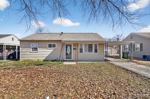 3745 Primm St, Saint Louis, MO 63123