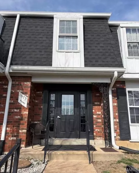 1673 Mayenne Ct #D, Saint Louis, MO 63125