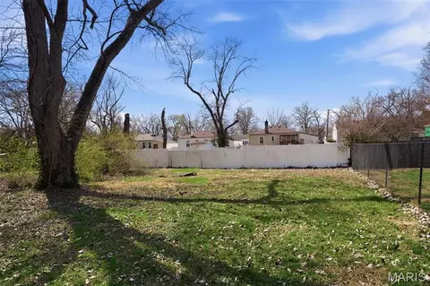 Exterior - 449 S Dade Ave, Saint Louis, MO 63135 photo 7 of 7