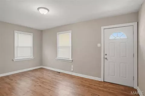 Living - 449 S Dade Ave, Saint Louis, MO 63135 photo 1 of 2