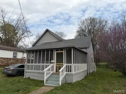 721 Cynthia St, Poplar Bluff, MO 63901