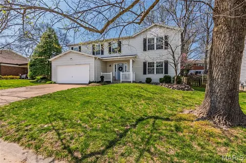 7569 Terri Lynn Dr, Affton, MO 63123