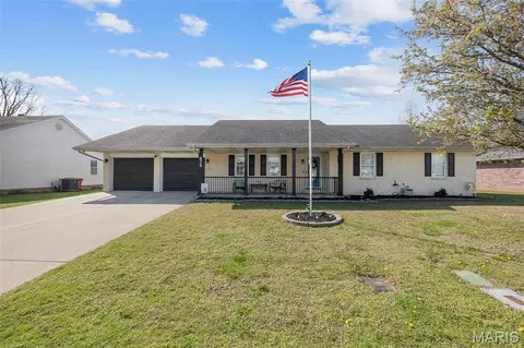 829 Plantation Blvd, Sikeston, MO 63801