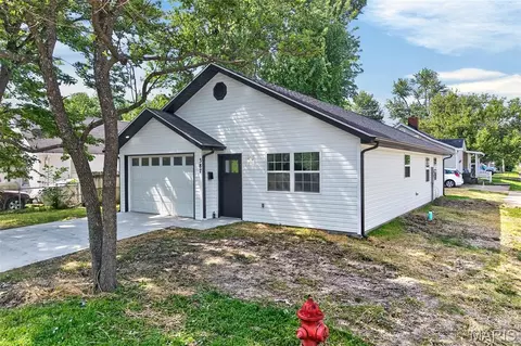 387 Harrison Ave, Lebanon, MO 65536