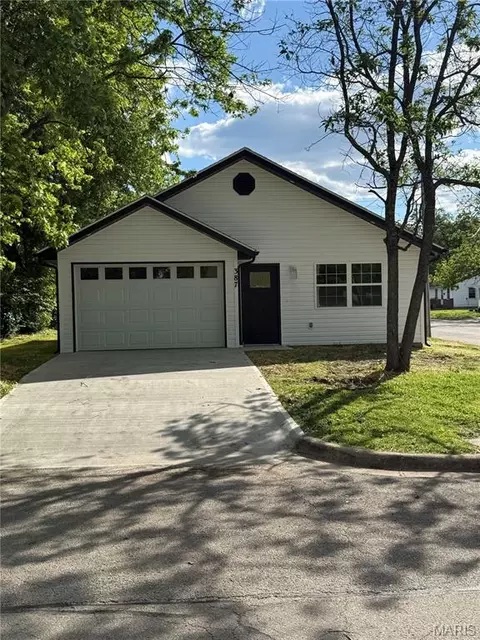 387 Harrison Ave, Lebanon, MO 65536