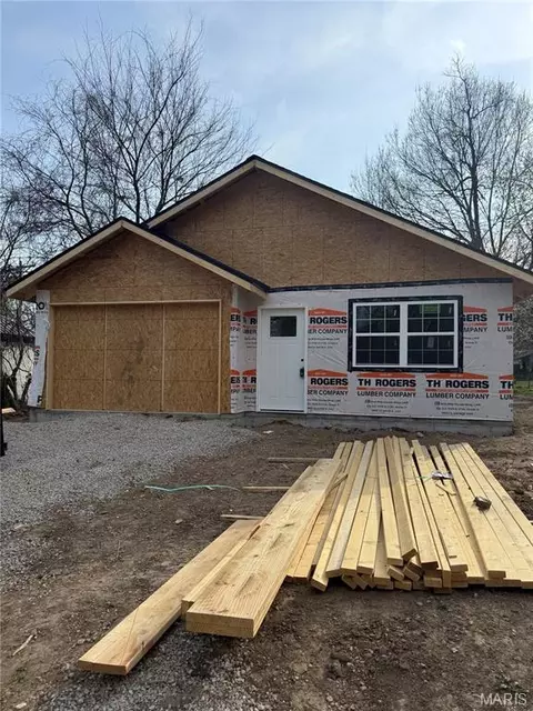 225 Garfield St, Lebanon, MO 65536