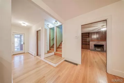 Entry Way - 1601 E State Route 72, Rolla, MO 65401 photo 7 of 12