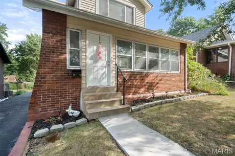 8303 Jackson St, Saint Louis, MO 63114