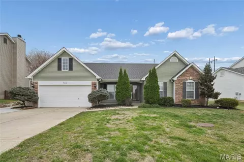 Exterior - 710 Longfellow Cir, O'fallon, MO 63366 photo 2 of 5