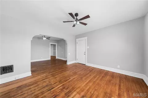 Living - 4643 Evans Ave, Saint Louis, MO 63113 photo 7 of 25