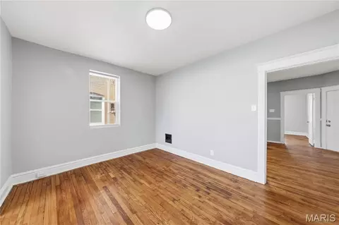 Living - 4643 Evans Ave, Saint Louis, MO 63113 photo 17 of 25
