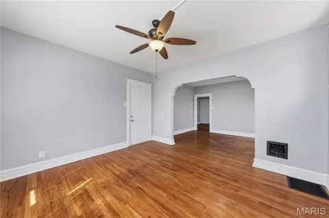 Living - 4643 Evans Ave, Saint Louis, MO 63113 photo 2 of 25