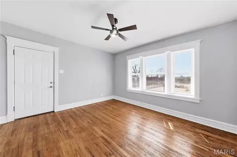 Living - 4643 Evans Ave, Saint Louis, MO 63113 photo 8 of 25