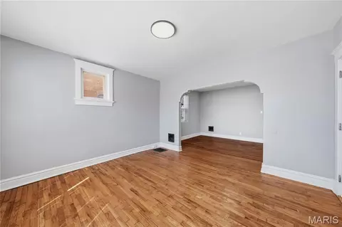 Living - 4643 Evans Ave, Saint Louis, MO 63113 photo 14 of 25