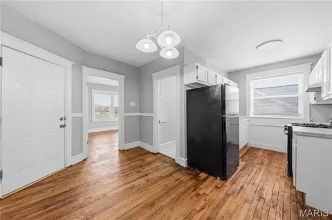 Entry Way - 4643 Evans Ave, Saint Louis, MO 63113 photo 19 of 20