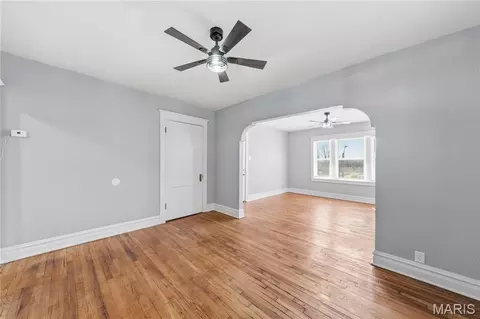 Living - 4643 Evans Ave, Saint Louis, MO 63113 photo 10 of 25
