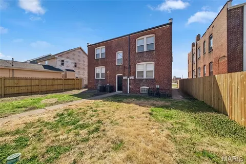 Exterior - 4643 Evans Ave, Saint Louis, MO 63113 photo 6 of 7