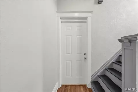Entry Way - 4643 Evans Ave, Saint Louis, MO 63113 photo 1 of 20