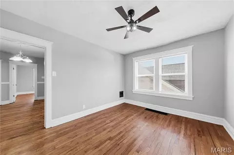 Living - 4643 Evans Ave, Saint Louis, MO 63113 photo 23 of 25