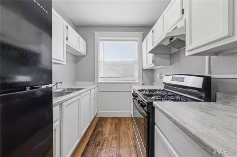 Kitchen - 4643 Evans Ave, Saint Louis, MO 63113 photo 9 of 9