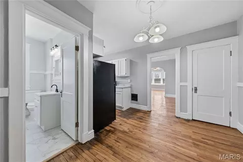 Entry Way - 4643 Evans Ave, Saint Louis, MO 63113 photo 20 of 20