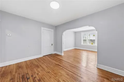 Living - 4643 Evans Ave, Saint Louis, MO 63113 photo 13 of 25