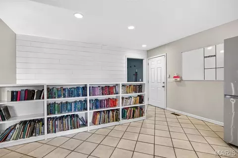 Entry Way - 16310 Sugar Pine Ct, Wright City, MO 63390 photo 2 of 3
