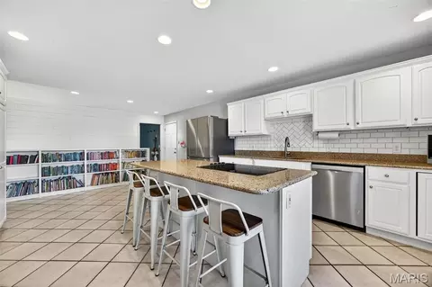 Kitchen - 16310 Sugar Pine Ct, Wright City, MO 63390 photo 6 of 6