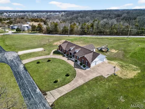 View/Area - 16310 Sugar Pine Ct, Wright City, MO 63390 photo 3 of 10