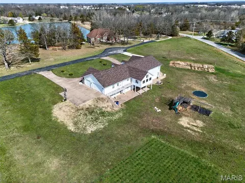 View/Area - 16310 Sugar Pine Ct, Wright City, MO 63390 photo 8 of 10