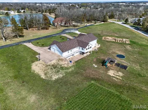 View/Area - 16310 Sugar Pine Ct, Wright City, MO 63390 photo 7 of 10