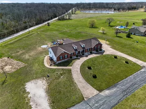 View/Area - 16310 Sugar Pine Ct, Wright City, MO 63390 photo 2 of 10