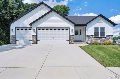 106 Timber Wind Dr, Wentzville, MO 63385