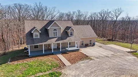 27669 Jackson Ct, Warrenton, MO 63383