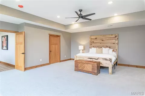 Bedroom - 23252 Jupiter Ave, Macon, MO 63552 photo 3 of 6