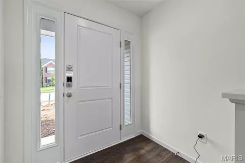 Entry Way - 87 Fall Meadow Ct, Fenton, MO 63026 photo 2 of 2